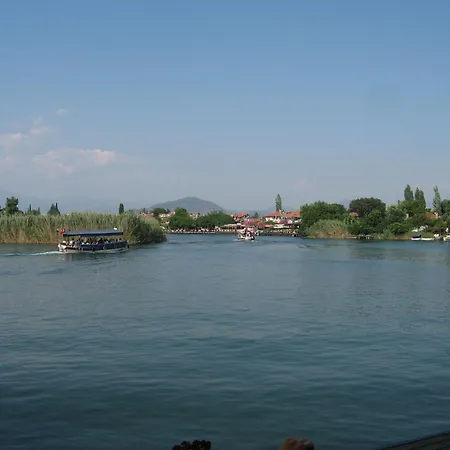 招待所 Happy Caretta