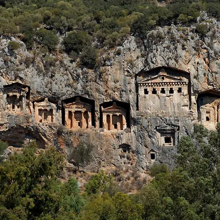 招待所 Happy Caretta 3*