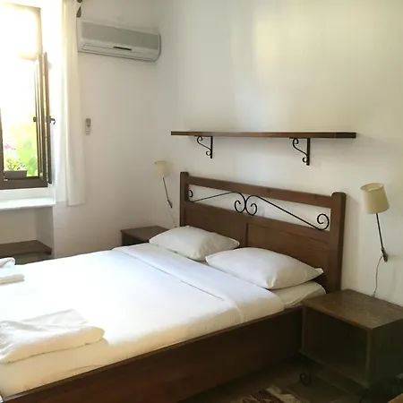 招待所 Happy Caretta 3*