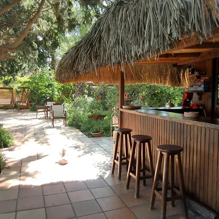 Pensiune Happy Caretta